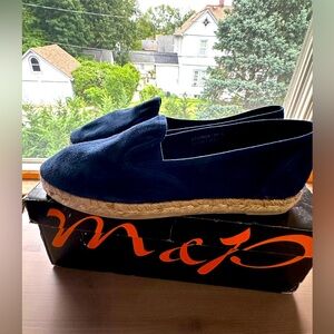 Maypol  women’s espadrilles Blue suede slip on size 8 nwt